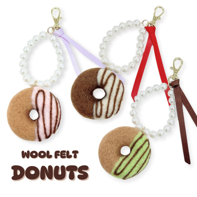 羊毛フェルトで作るドーナツチャーム